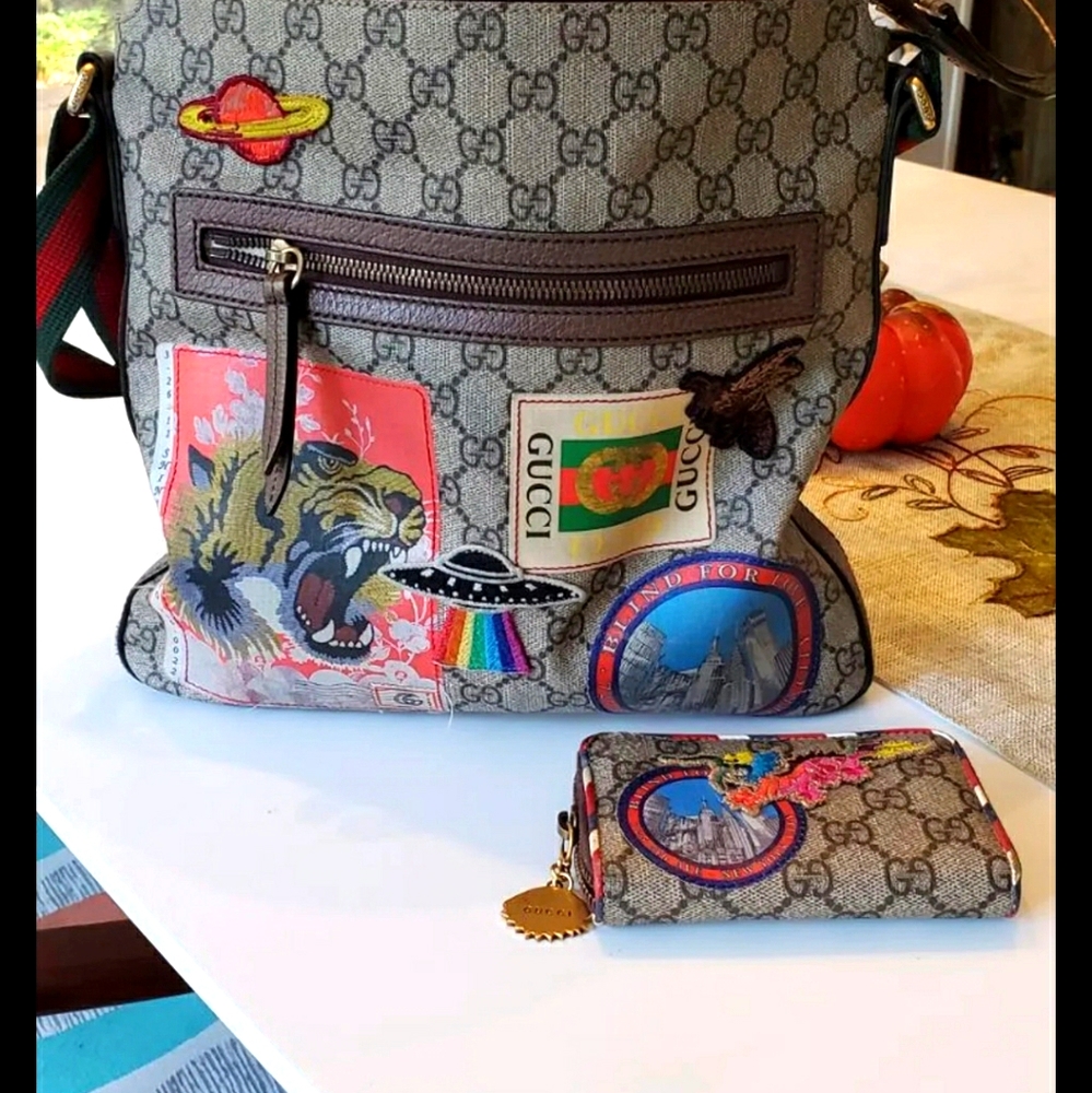 *SOLD*Gucci Patches Crossbody